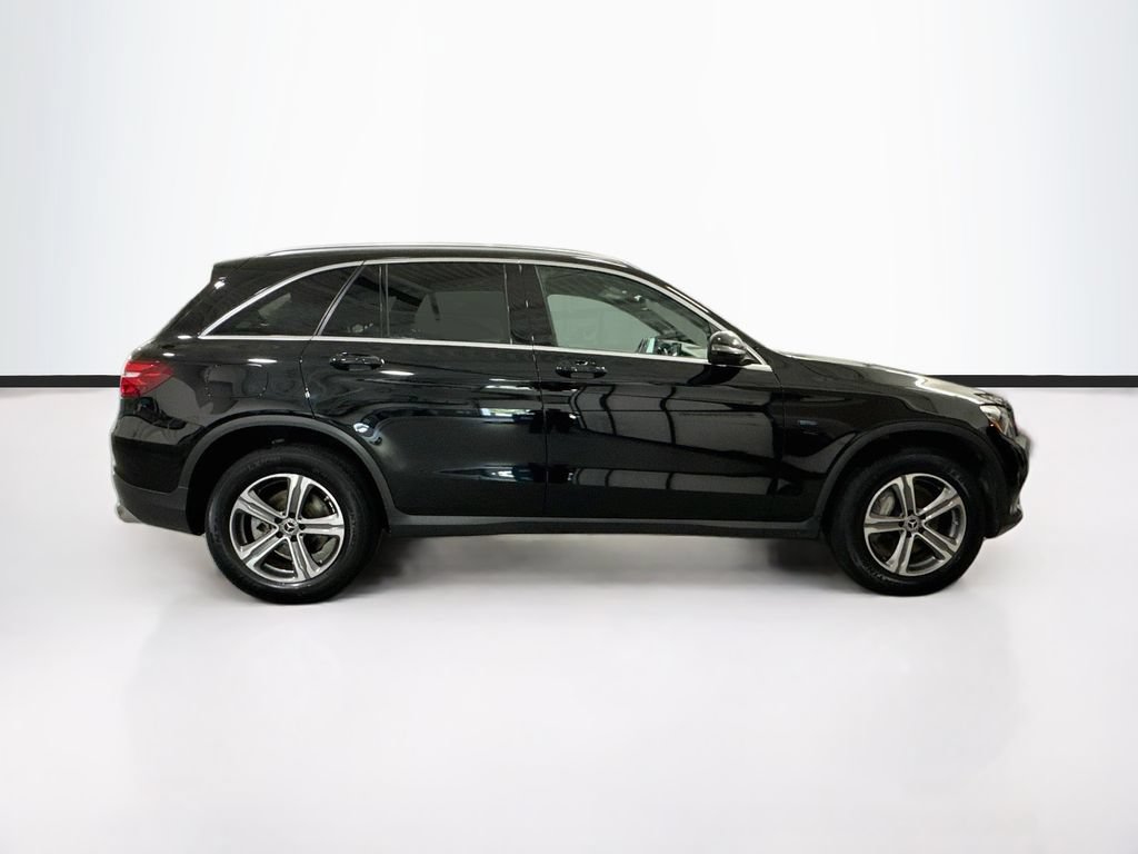 Used 2019 Mercedes-Benz GLC 350e 4MATIC image 4