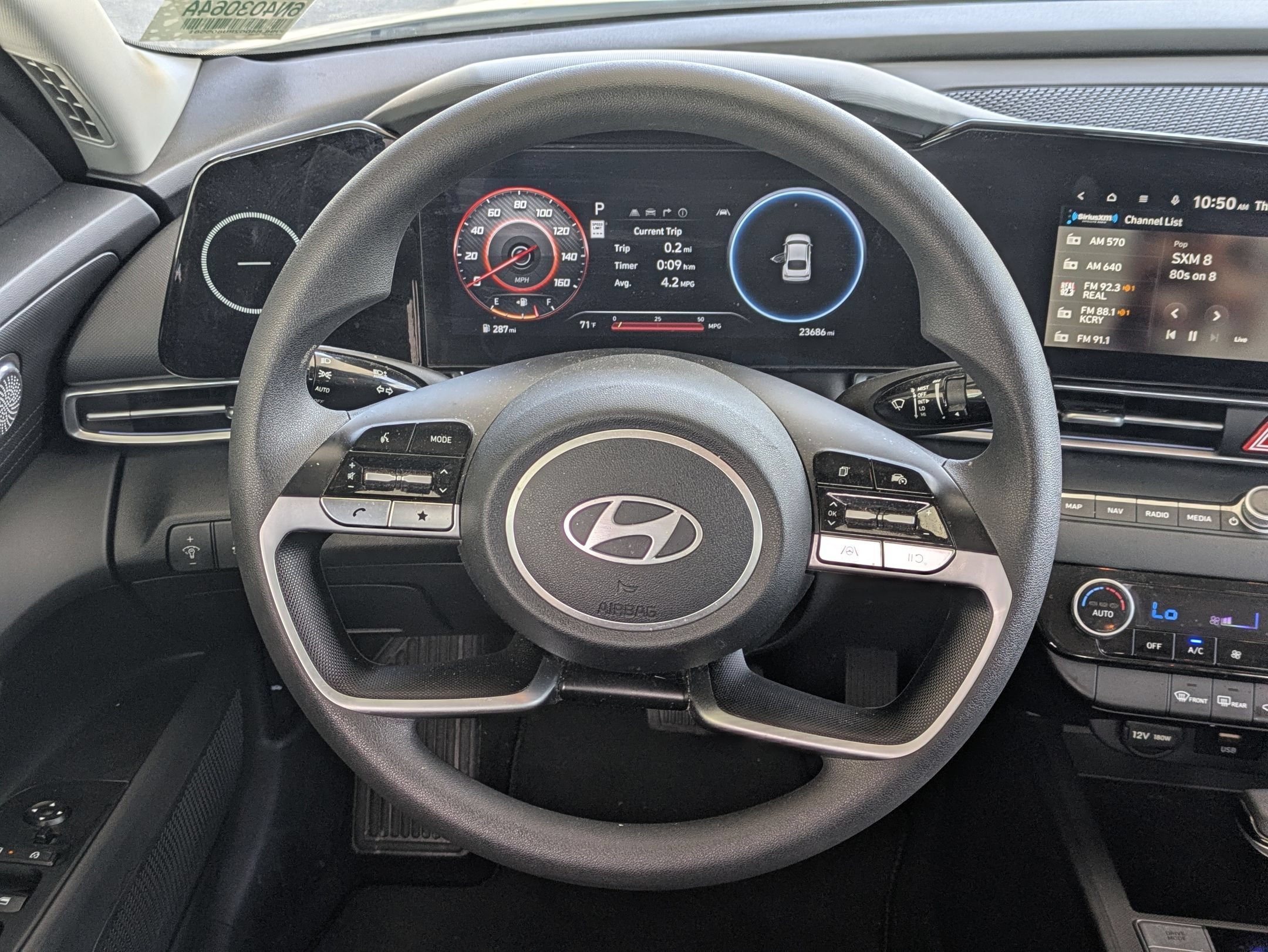 Used 2024 Hyundai Elantra SEL FWD image 39