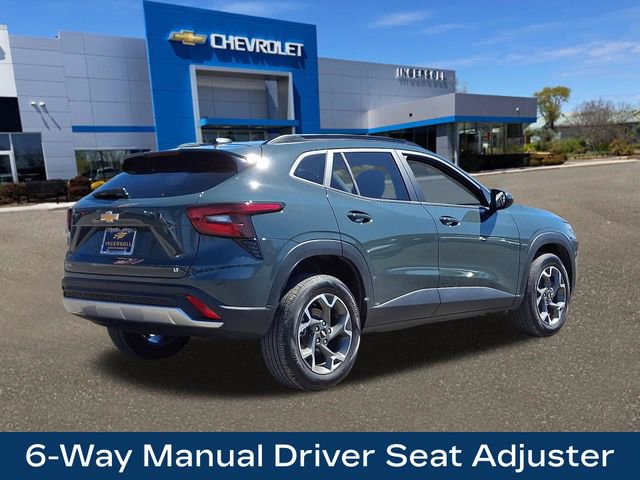 Used 2025 Chevrolet Trax LT w/ Driver Confidence Package image 26