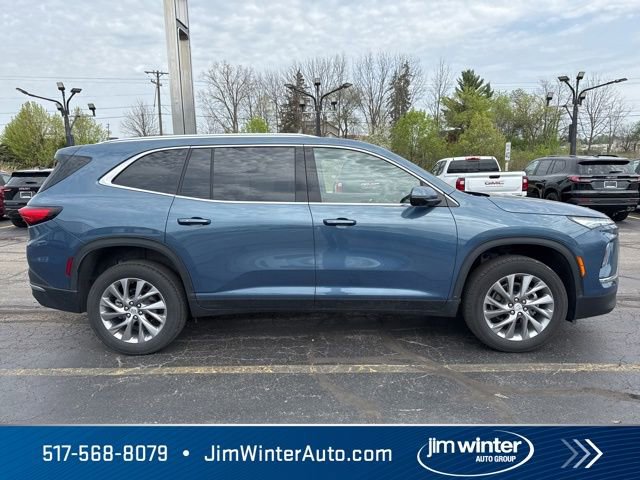 Used 2025 Buick Enclave Preferred AWD/4WD image 11