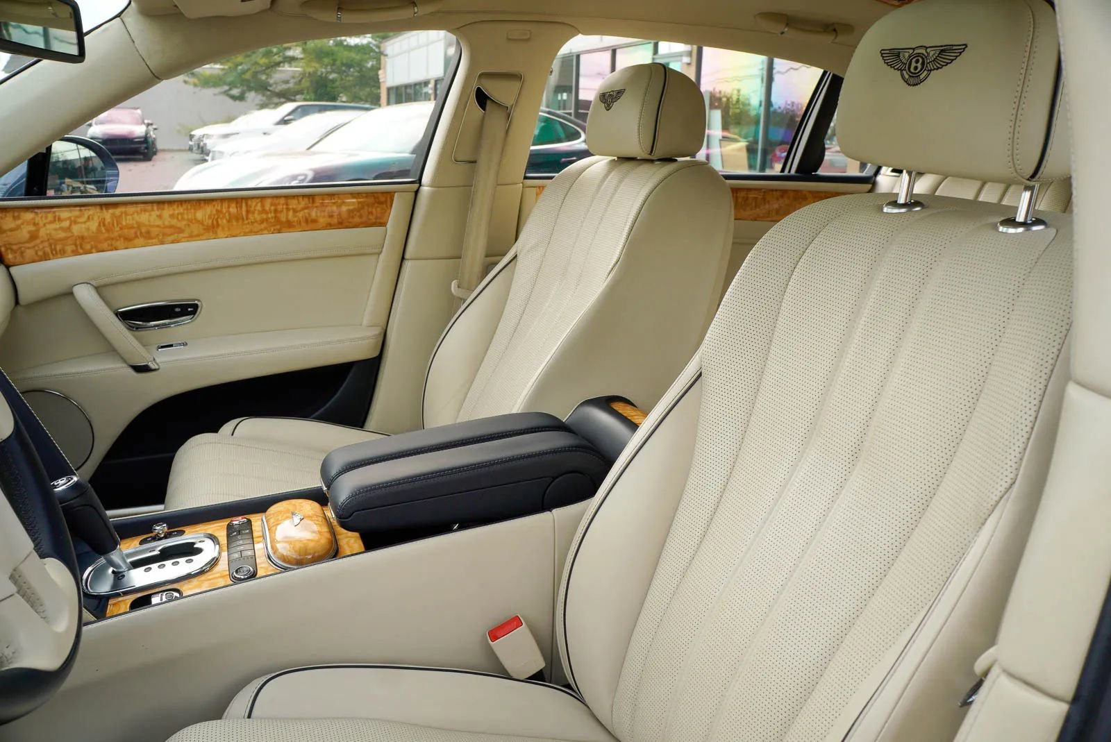 Used 2014 Bentley Flying Spur W12 AWD/4WD image 19