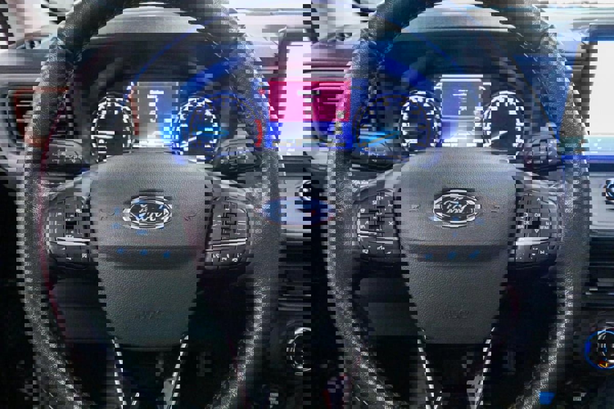 Used 2022 Ford Maverick Lariat w/ Lariat Luxury Package image 23