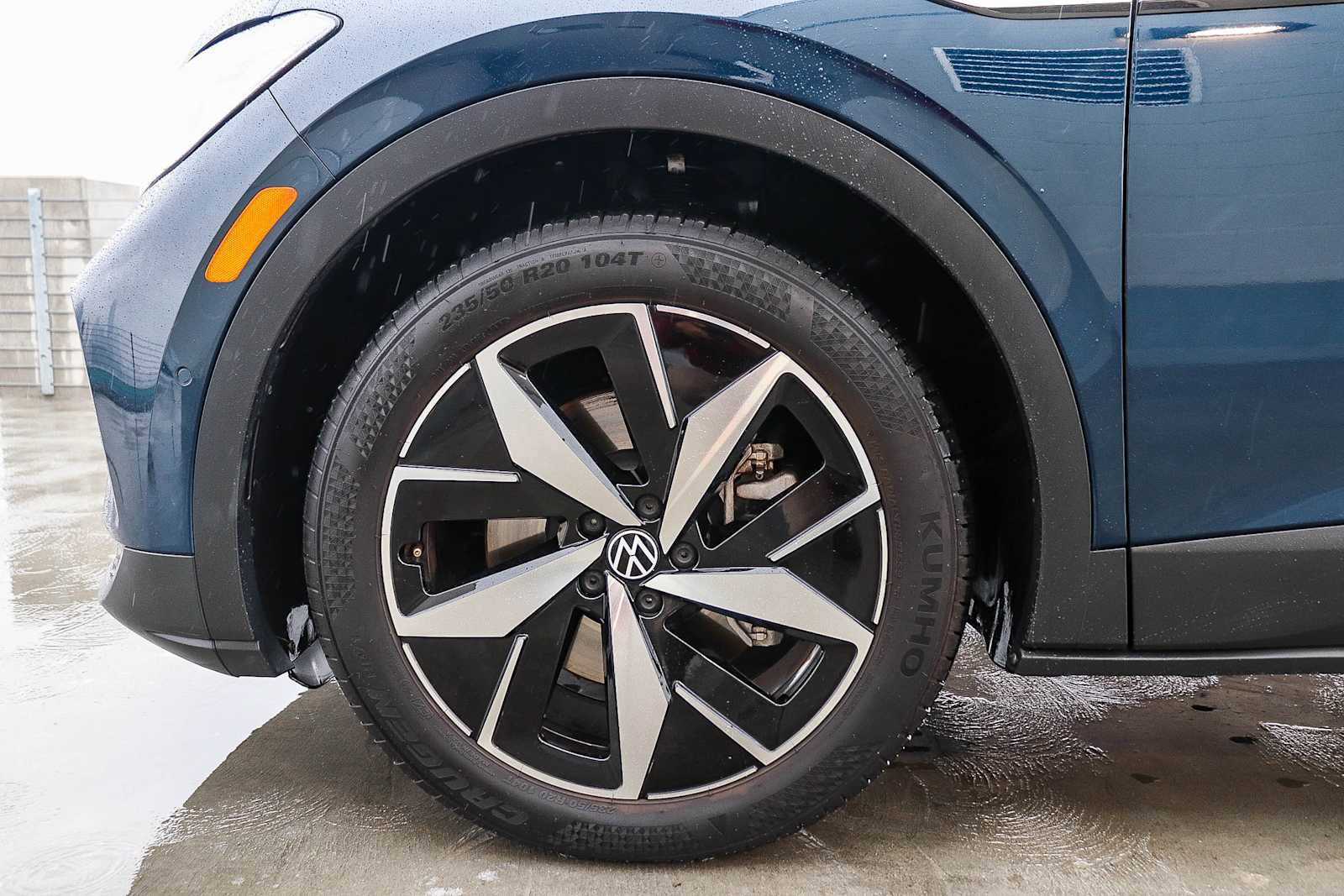 Used 2023 Volkswagen ID.4 S image 11