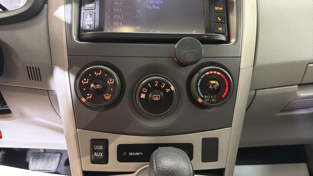 Used 2013 Toyota Corolla LE w/ Premium Pkg FWD image 28
