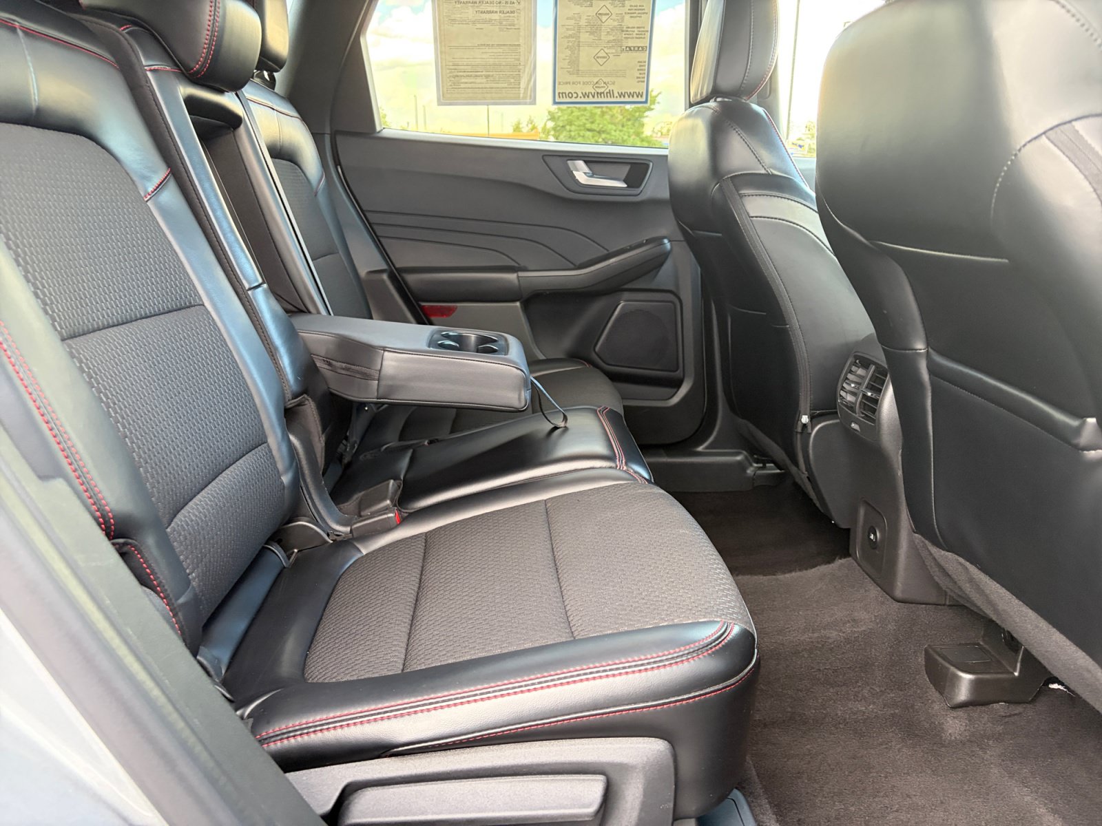 Used 2024 Ford Escape ST-Line AWD/4WD image 18