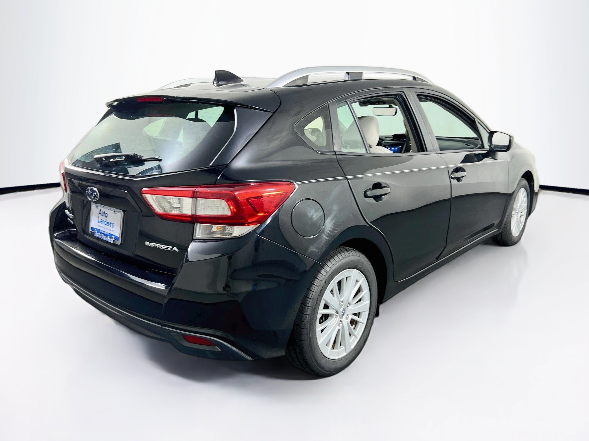 Used 2018 Subaru Impreza 2.0i Premium w/ Eyesight & BSD & Rcta AWD/4WD image 5