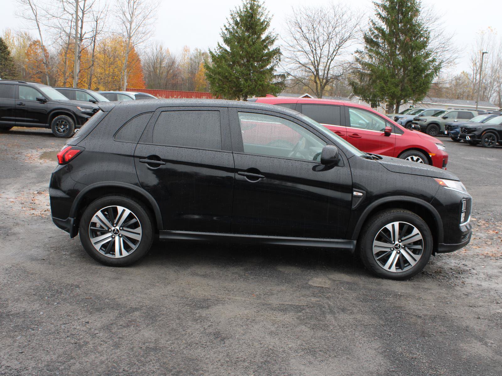 Used 2023 Mitsubishi Outlander Sport ES image 4