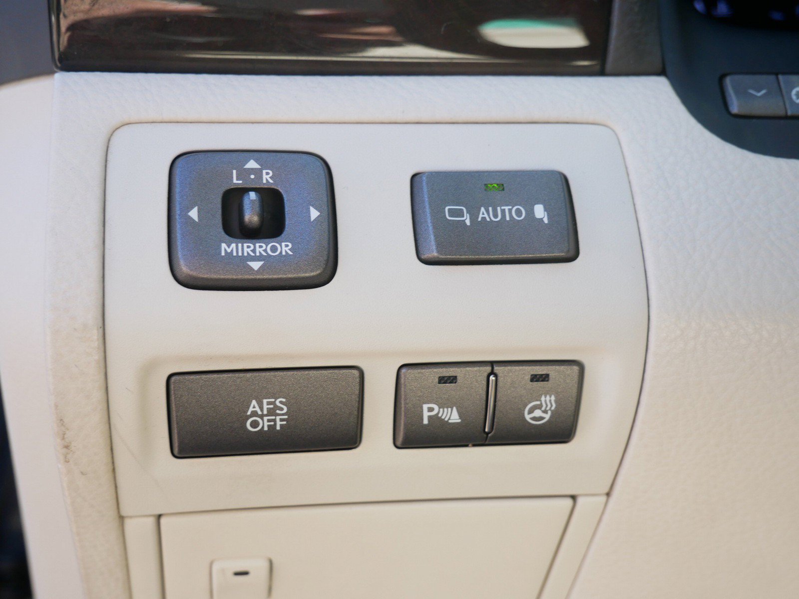 Used 2008 Lexus LS 460 RWD image 16