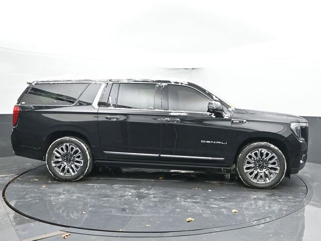 Used 2024 GMC Yukon XL Denali Ultimate image 12