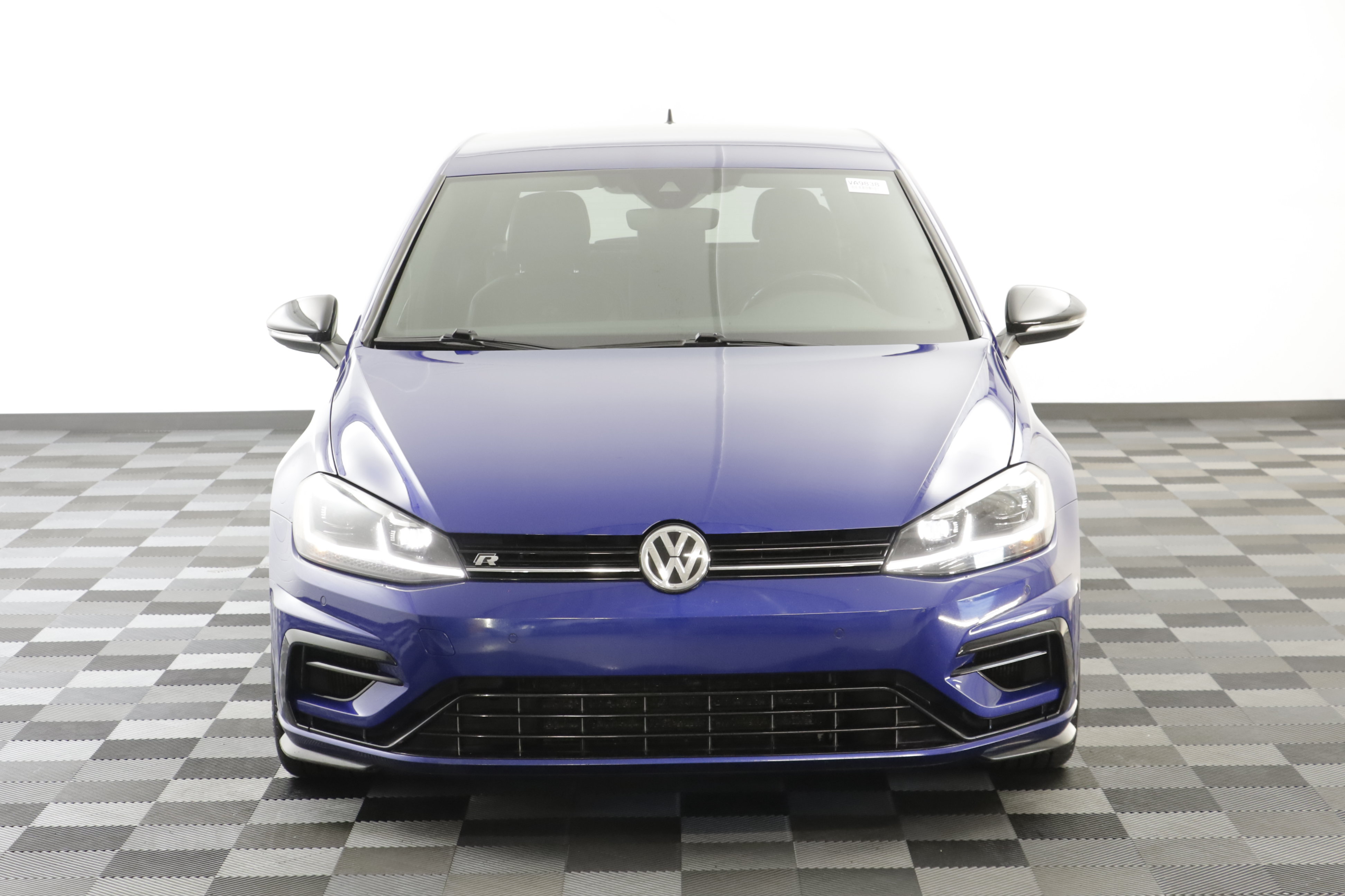 Used 2019 Volkswagen Golf R 4-Door AWD/4WD image 24