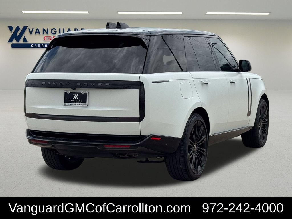 Used 2025 Land Rover Range Rover SE AWD/4WD image 3