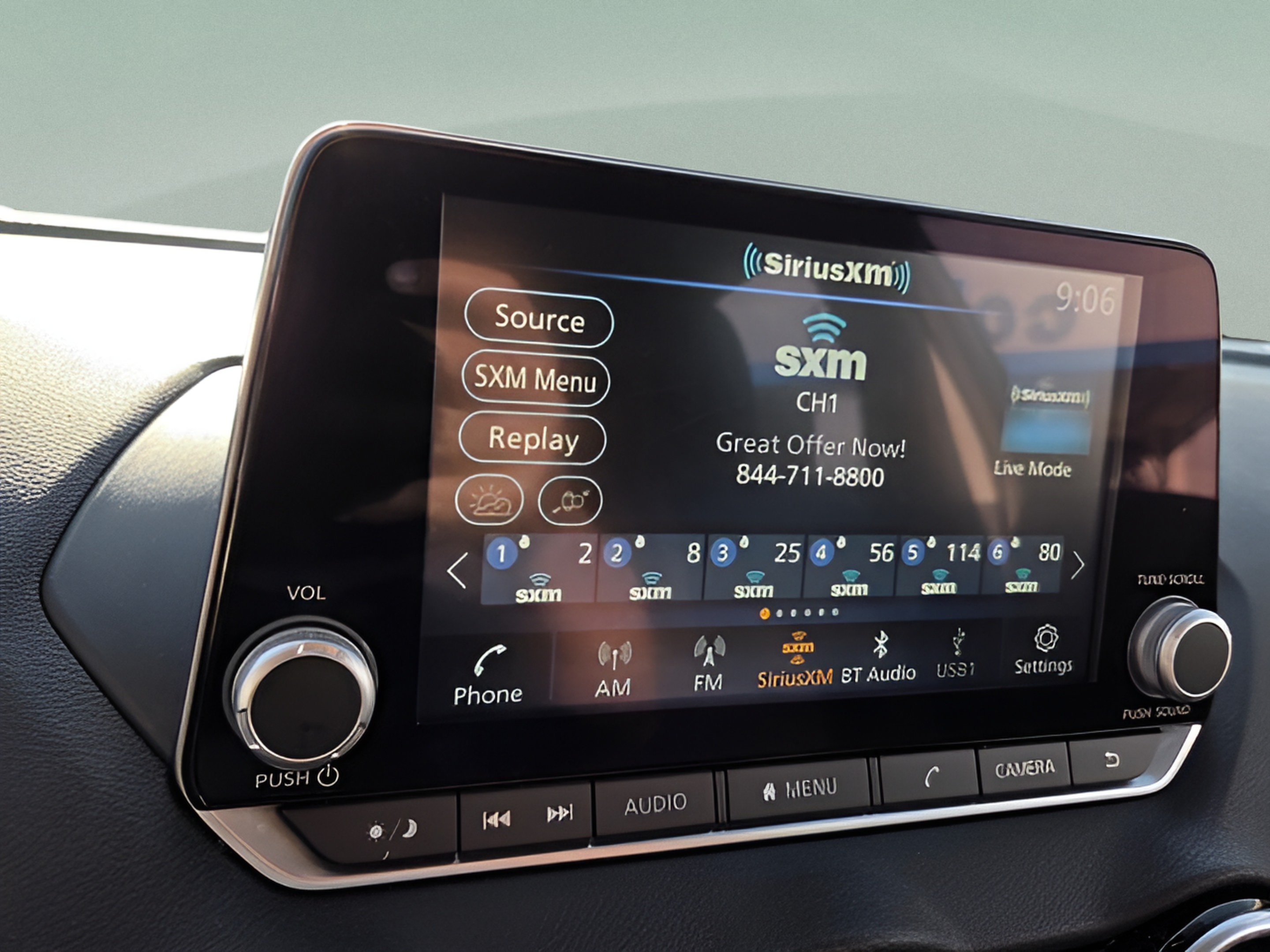 Used 2024 Nissan Sentra SV FWD image 18