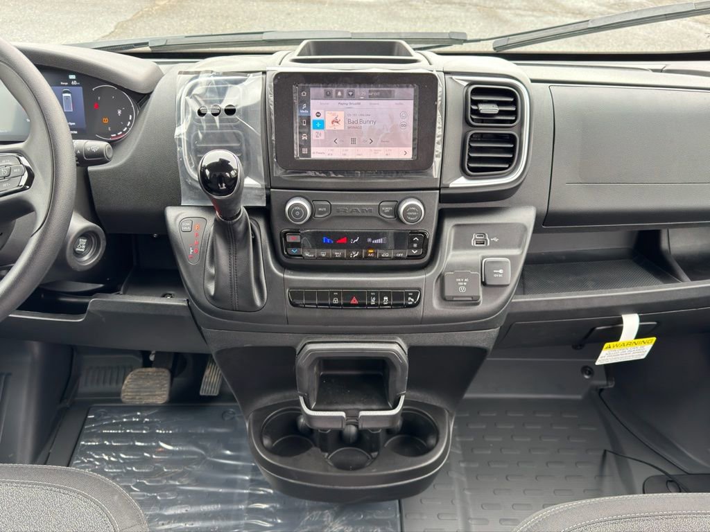 Used 2025 RAM ProMaster 3500 w/ Quick Order Package 22G SLT FWD image 13