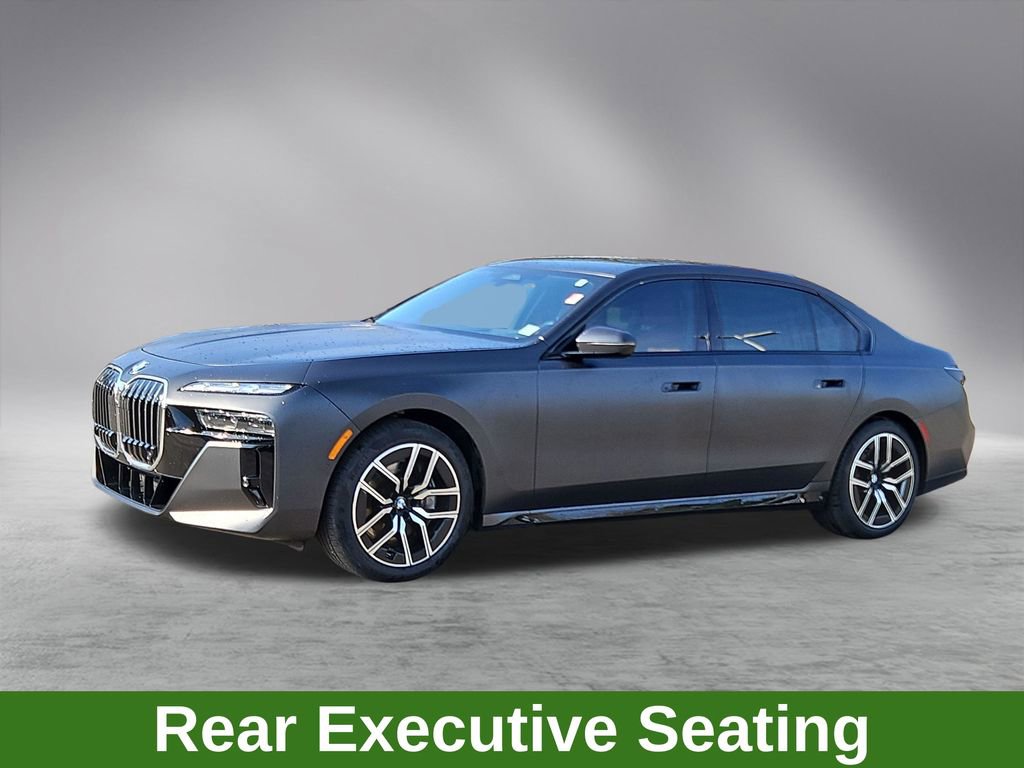 Used 2024 BMW 760i xDrive AWD/4WD image 3