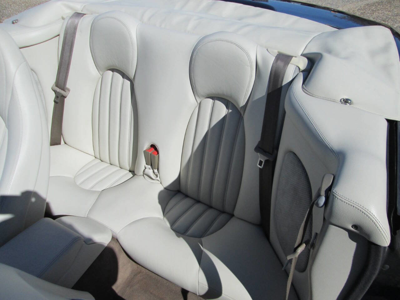 Used 1998 Jaguar XK8 XK8 2dr Convertible image 19