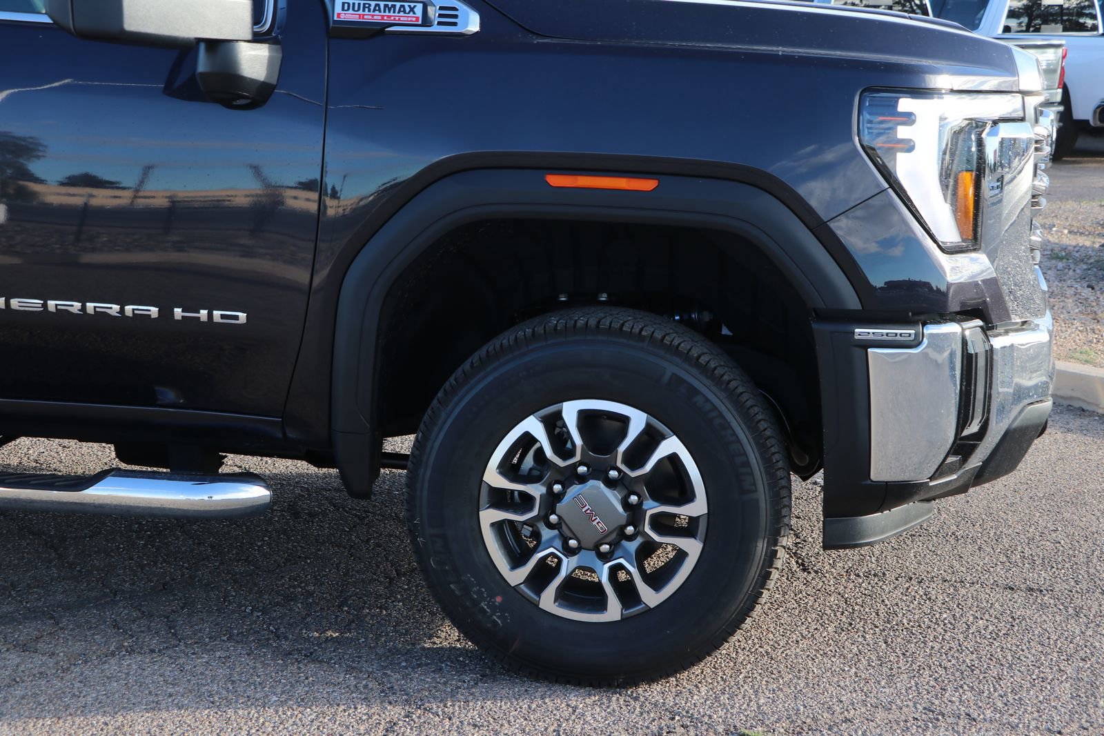 New 2026 GMC Sierra 2500 SLE w/ Max Trailering Package image 9