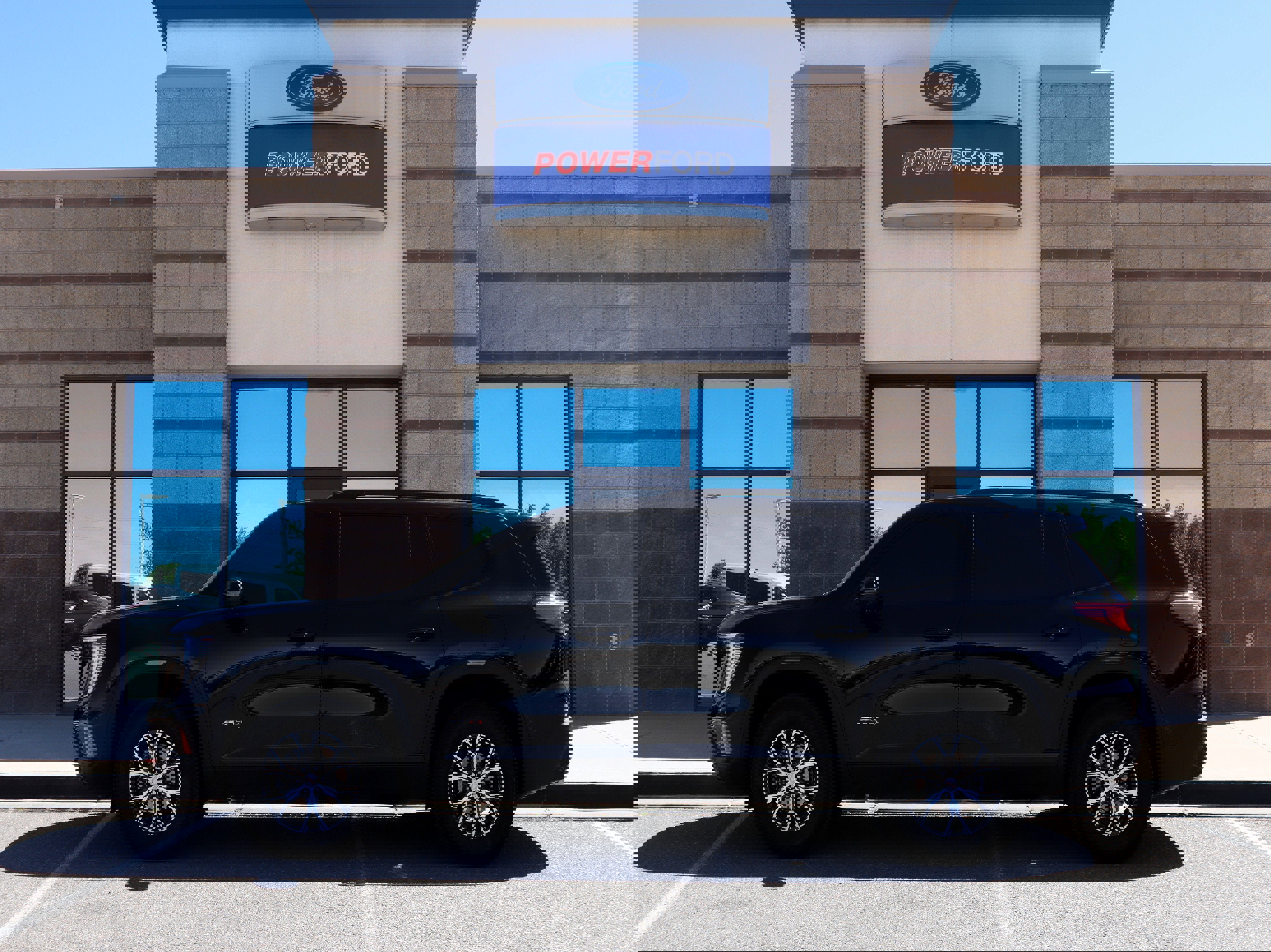 Used 2024 GMC Acadia AT4 w/ Luxury Package AWD/4WD image 9