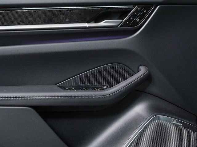 New 2026 Porsche Macan Turbo Electric image 6