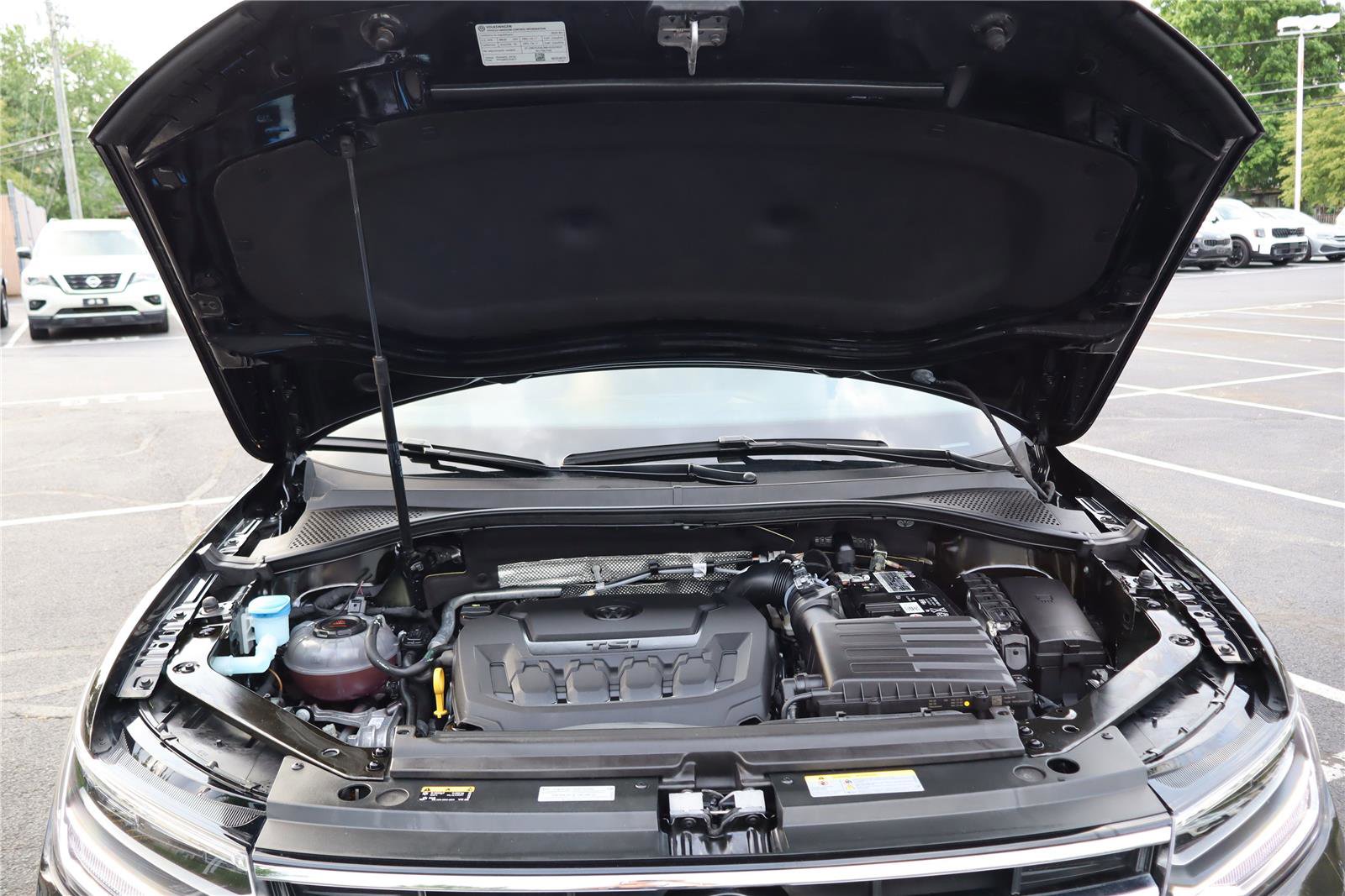 Certified 2023 Volkswagen Tiguan SE FWD image 10