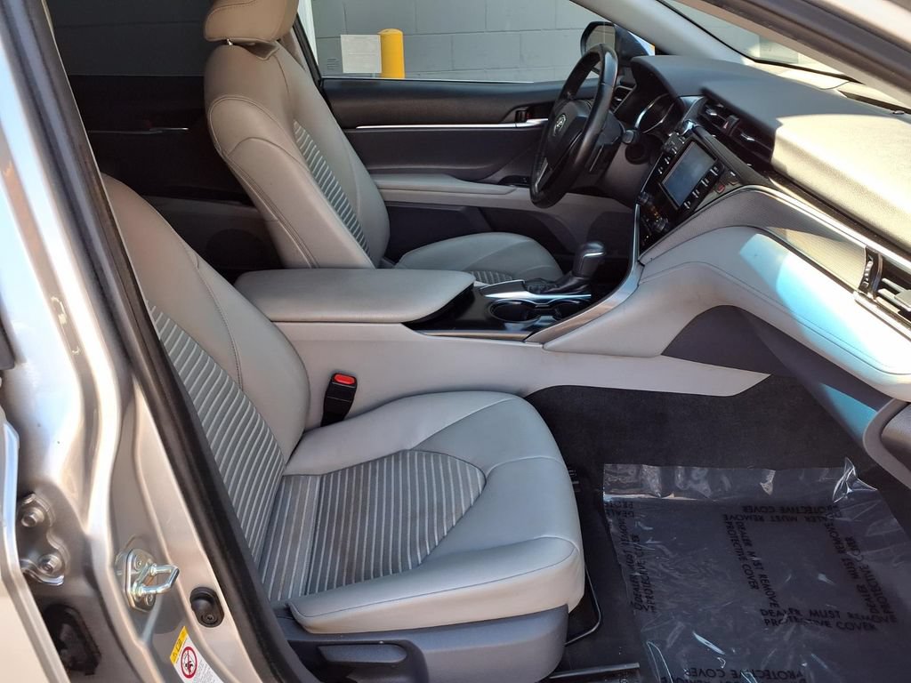 Certified 2018 Toyota Camry SE w/ Convenience Package FWD image 36