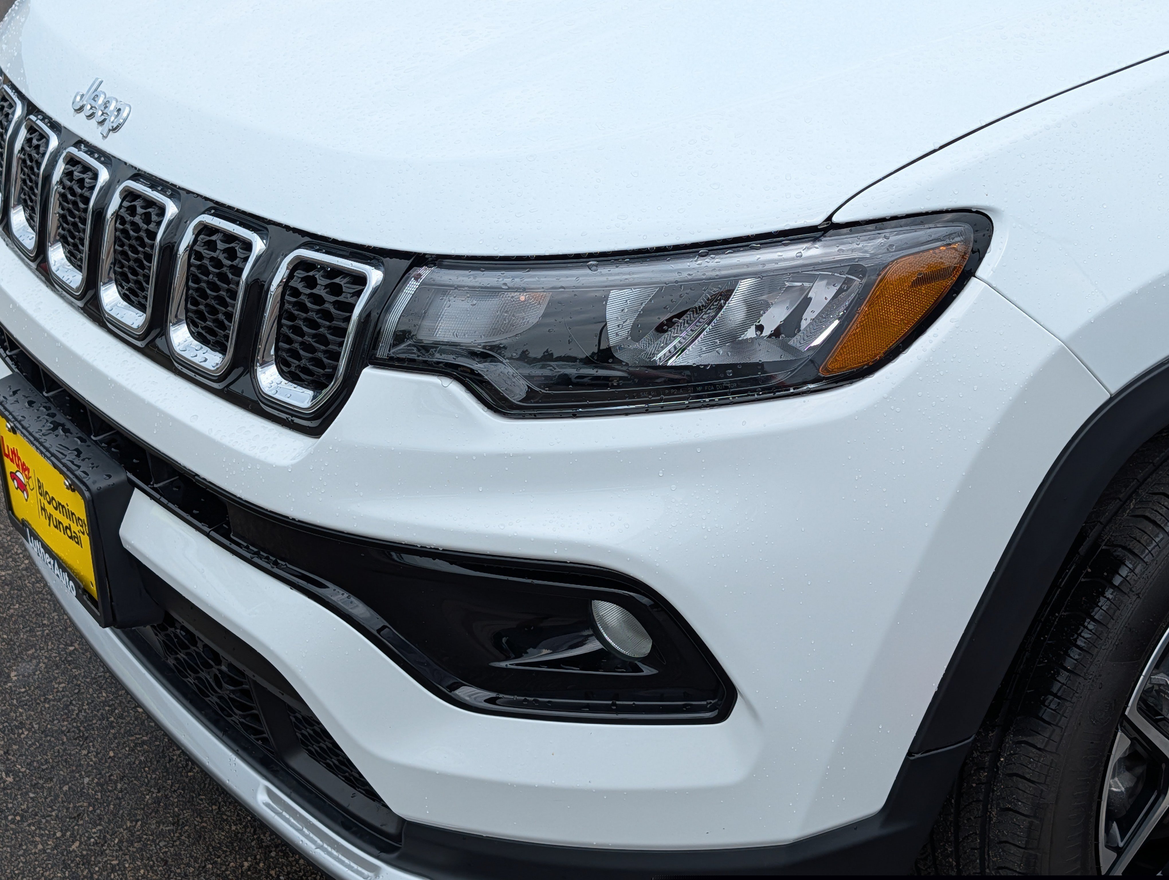 Used 2024 Jeep Compass Limited AWD/4WD image 16
