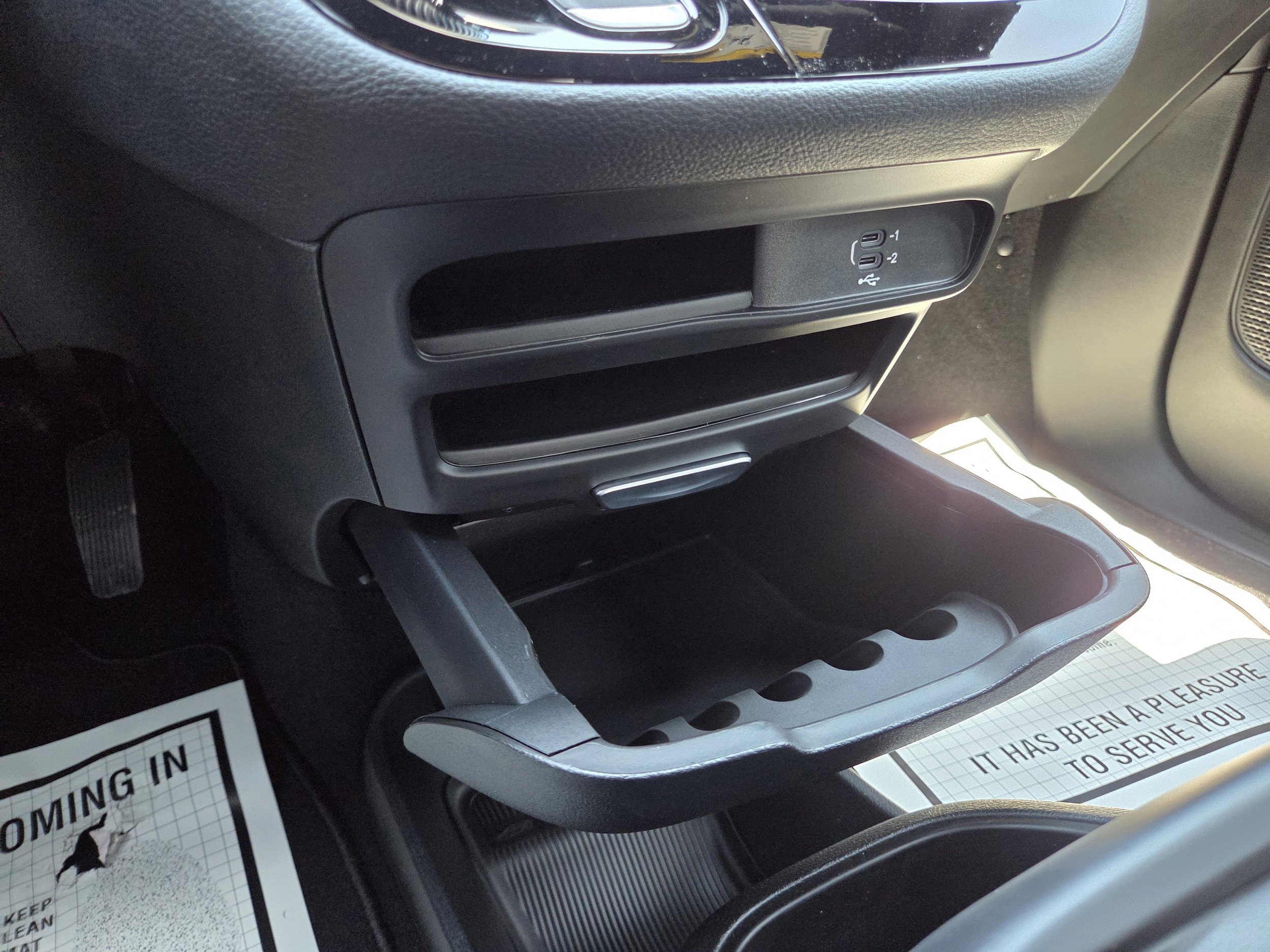 New 2026 Chrysler Pacifica Select image 30