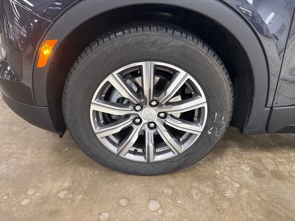 Used 2023 Cadillac XT4 Sport image 11