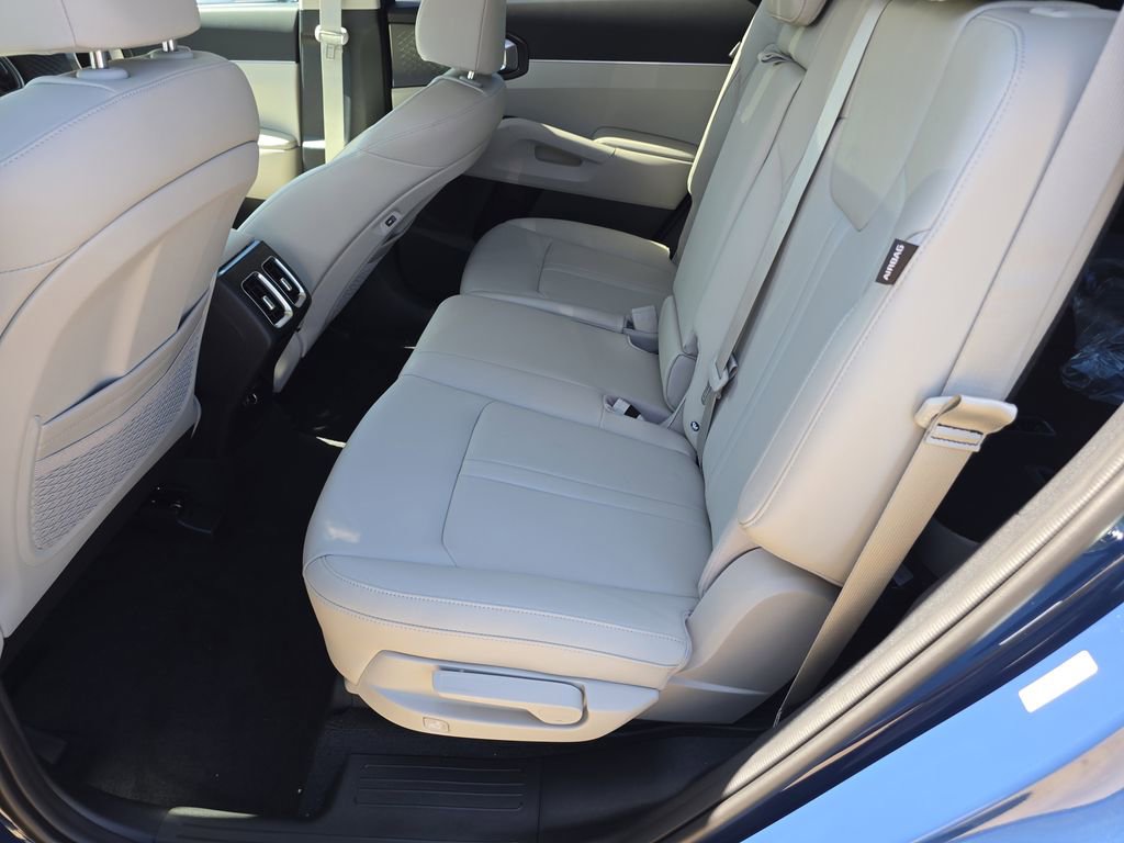 New 2026 Kia Sorento S FWD image 16