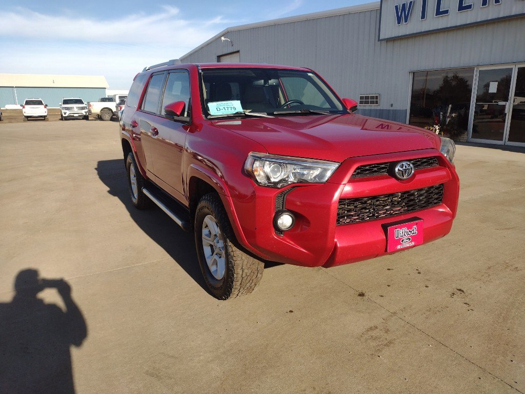 Used 2016 Toyota 4Runner SR5 Premium image 4
