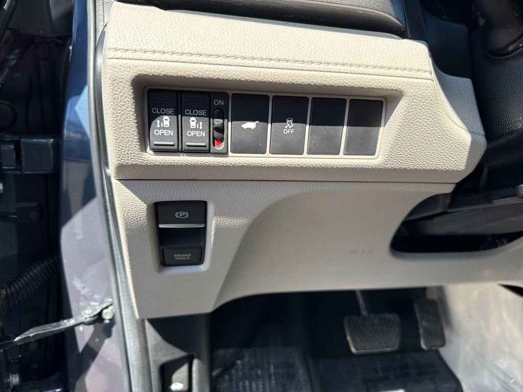 Used 2025 Honda Odyssey EX-L image 19