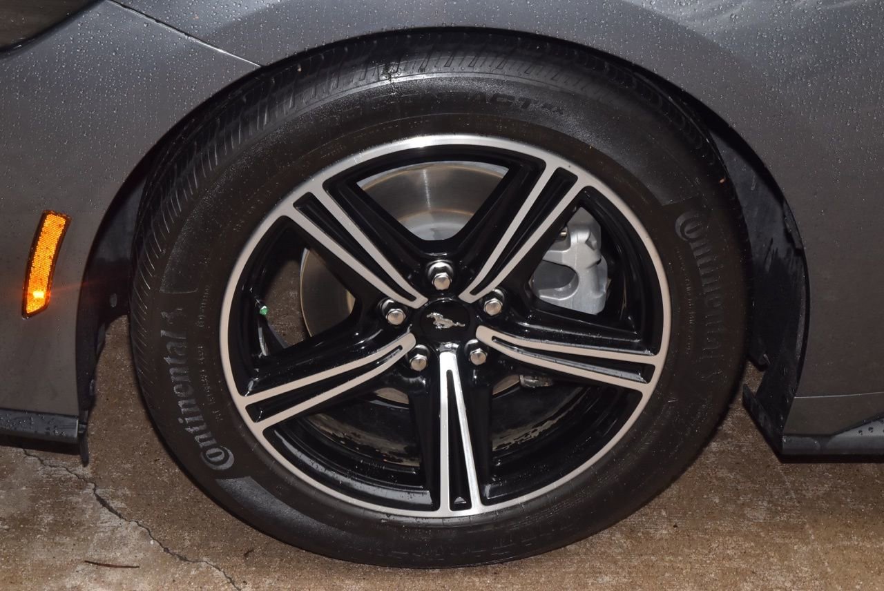 Certified 2024 Ford Mustang Coupe RWD image 34