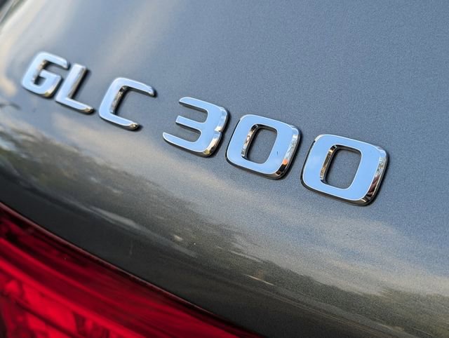 Used 2018 Mercedes-Benz GLC 300 image 16