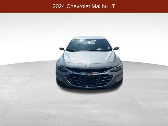 Used 2024 Chevrolet Malibu LT image 2