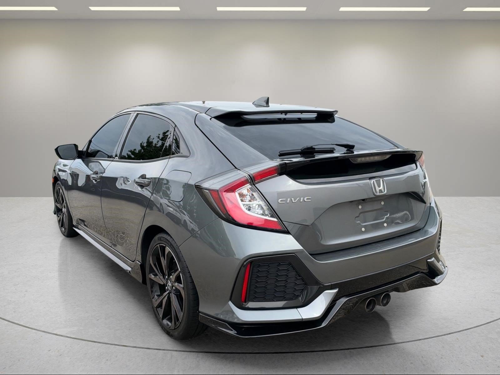Used 2018 Honda Civic Sport image 3