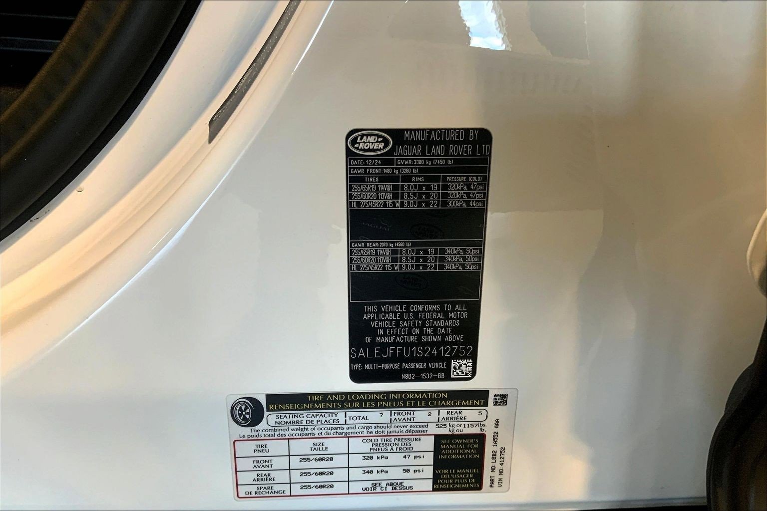 Used 2025 Land Rover Defender 130 S image 33