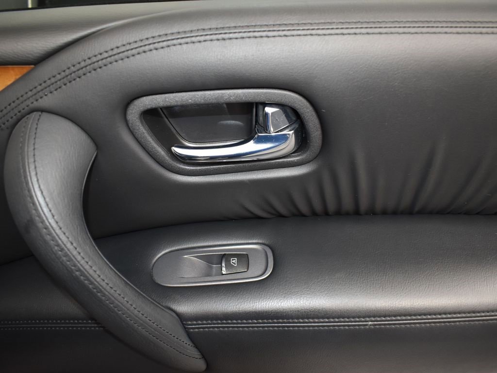 Used 2013 INFINITI QX56 2WD w/ Theater Pkg image 21