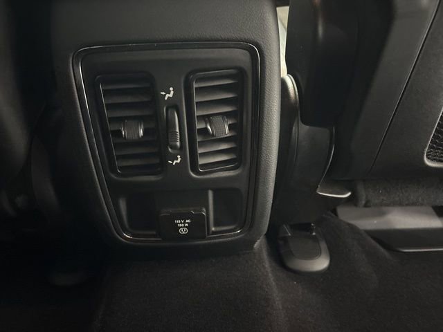 Used 2020 Jeep Grand Cherokee Altitude image 28