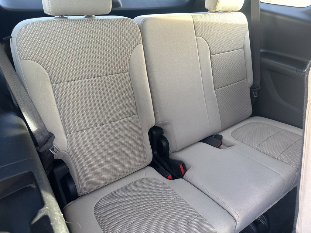 Used 2022 Chevrolet Traverse LS w/ Midnight/Sport Edition image 24