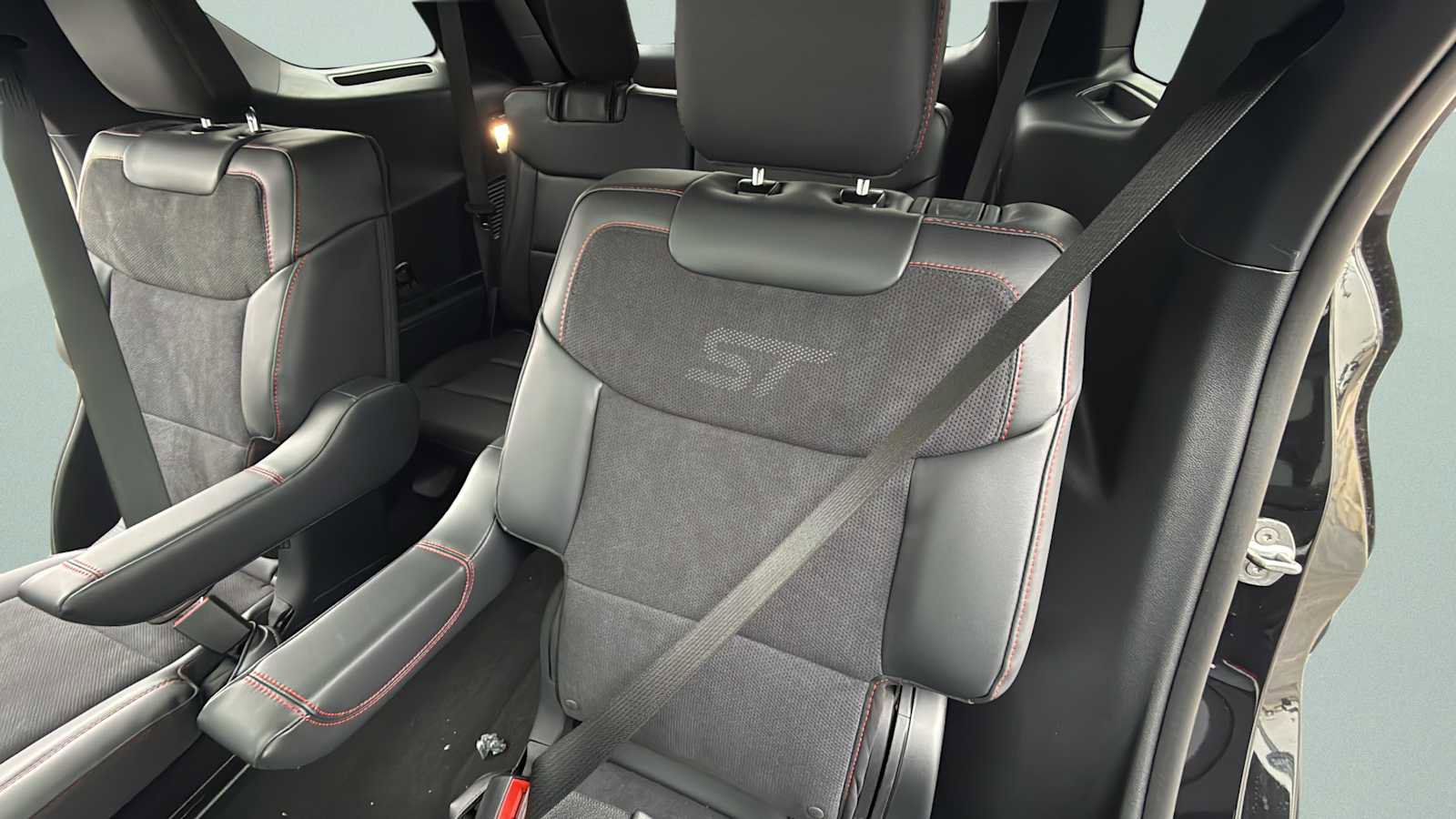 New 2026 Ford Explorer ST w/ Sun And Sound Package image 36