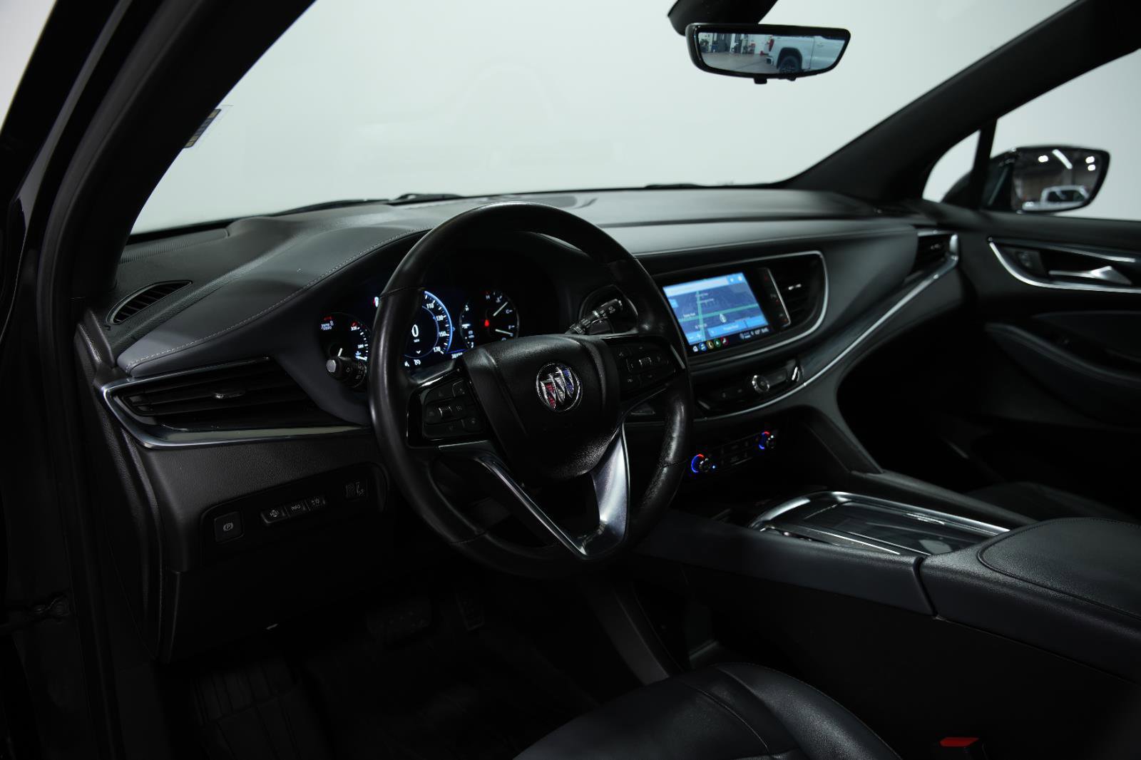 Used 2024 Buick Enclave Premium w/ Experience Buick Package image 29
