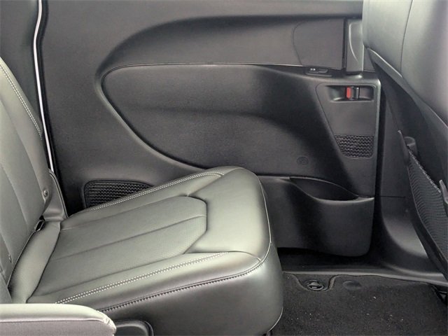 New 2026 Chrysler Voyager LX image 30