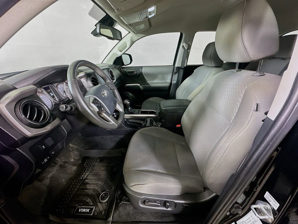 Used 2023 Toyota Tacoma SR5 image 15