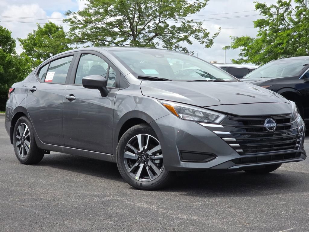 New 2025 Nissan Versa SV w/ Trunk Package