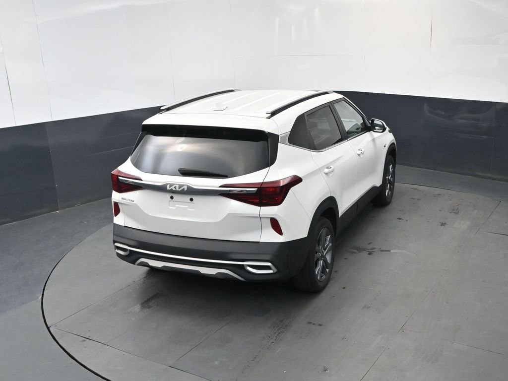 Used 2022 Kia Seltos S AWD/4WD image 32