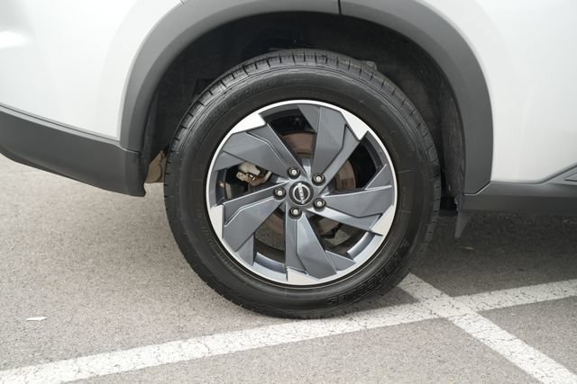 Used 2025 Nissan Rogue SV FWD image 44