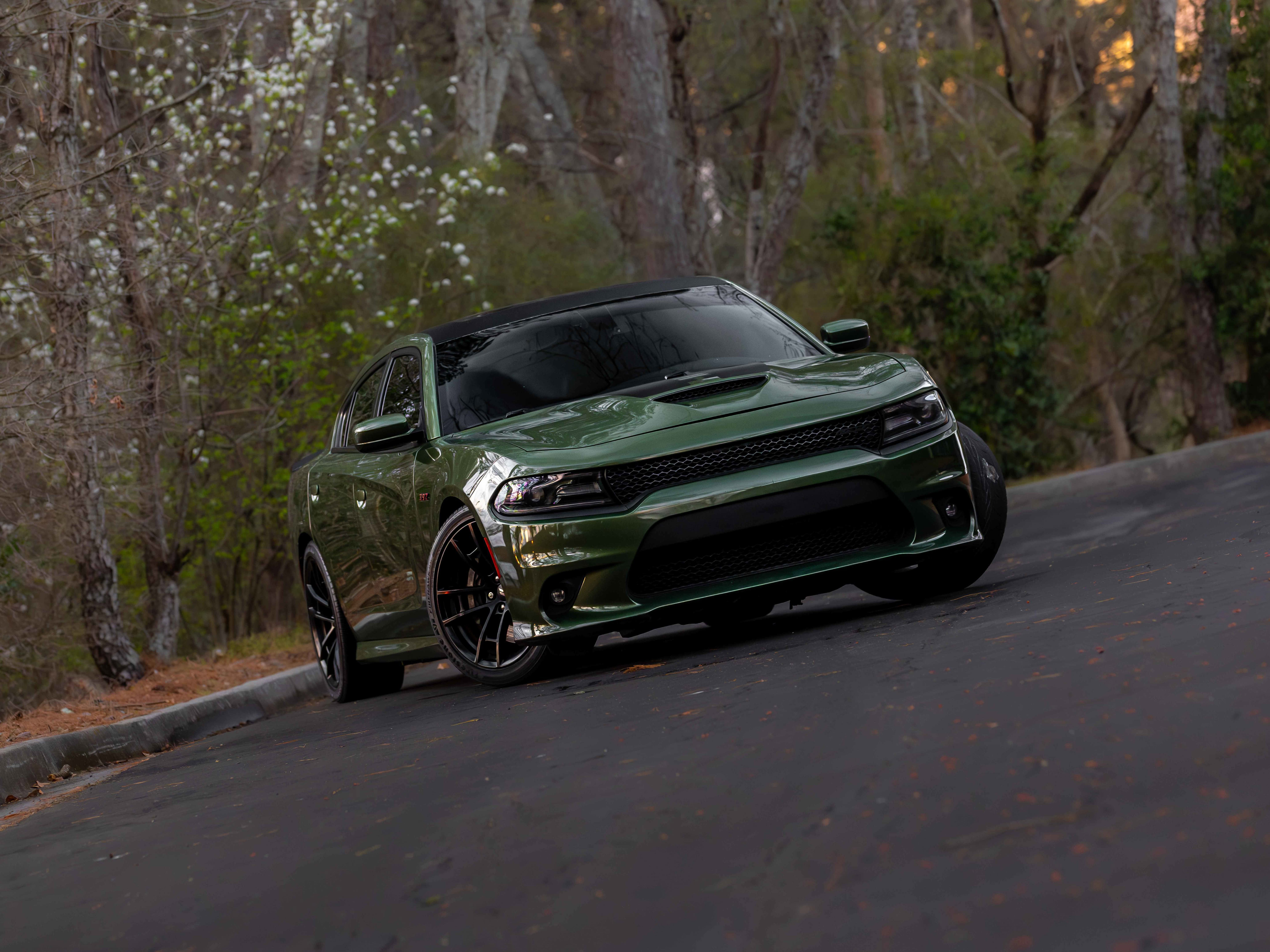 Used 2018 Dodge Charger R/T RWD image 20