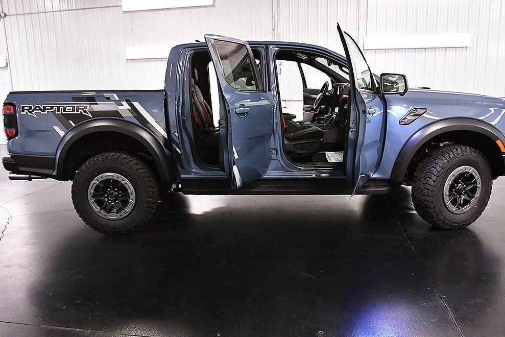New 2025 Ford Ranger Raptor AWD/4WD image 32