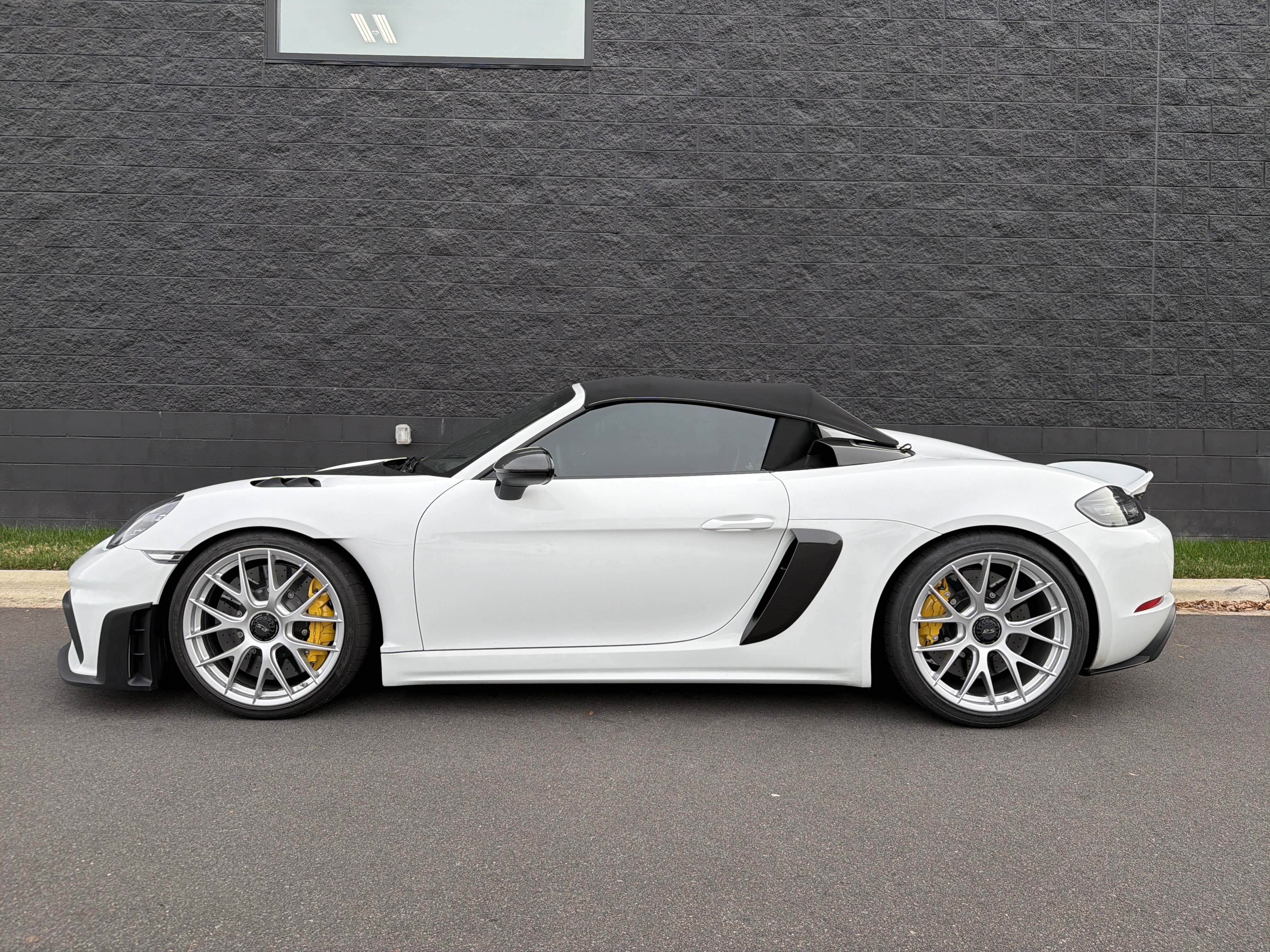 Certified 2025 Porsche 718 Boxster Spyder RS image 2