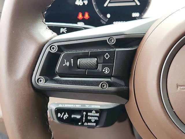 Used 2022 Porsche Taycan Turbo S image 22