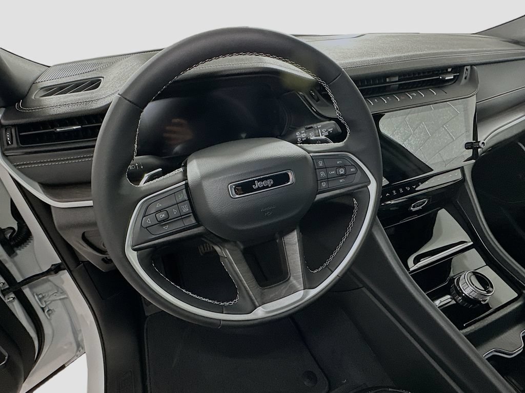 New 2026 Jeep Grand Cherokee Limited AWD/4WD image 8